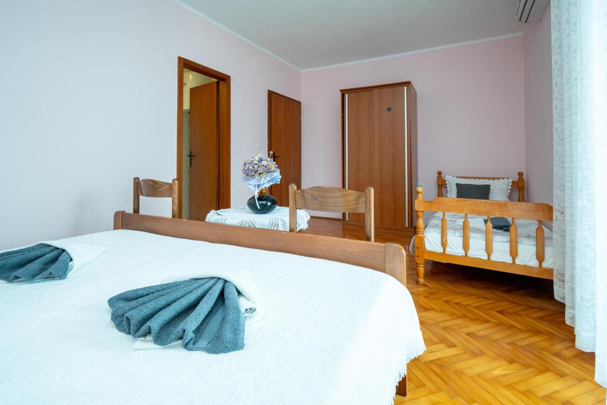 Double Room Zubovici 16063A Εξωτερικό φωτογραφία